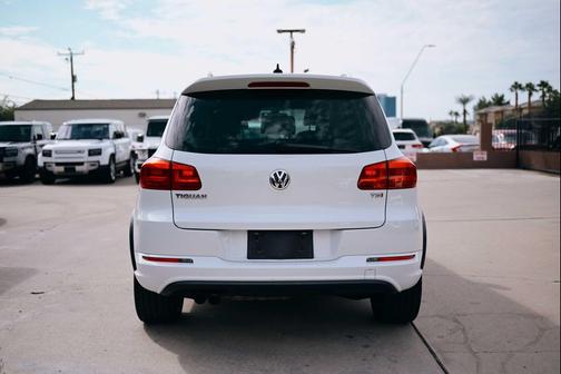 2016 Volkswagen Tiguan R-Line