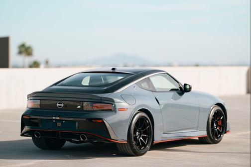 2025 Nissan Z NISMO 9-speed automatic Transmission