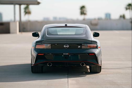 2025 Nissan Z NISMO 9-speed automatic Transmission