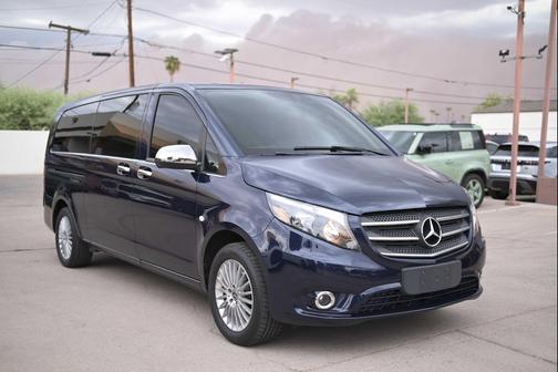 2020 Mercedes-Benz Metris Base