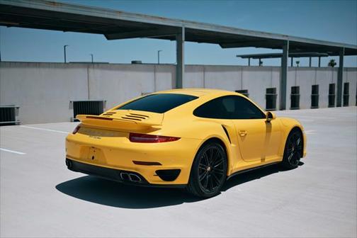 2015 Porsche 911 Turbo