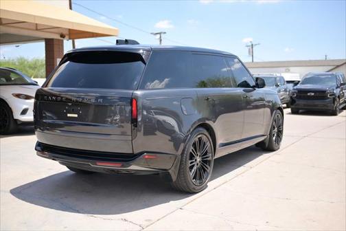 2023 Land Rover Range Rover P530 SE