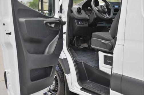 2020 Mercedes-Benz Sprinter 2500 High Roof