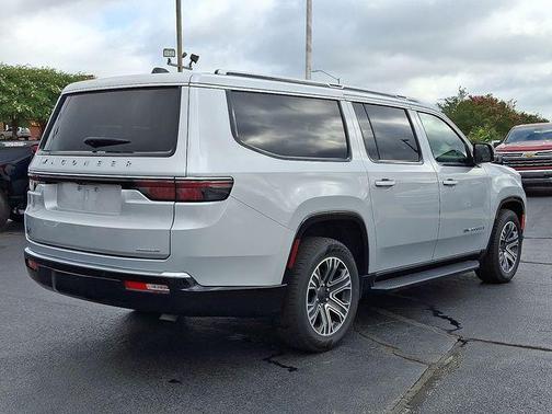 2024 Jeep Wagoneer L Series II