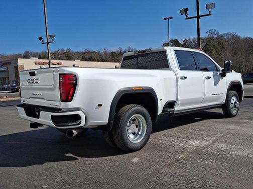 2024 GMC Sierra 3500 Denali