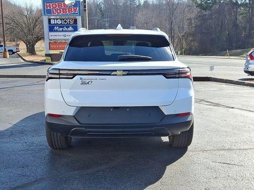 2026 Chevrolet Equinox EV LT 2
