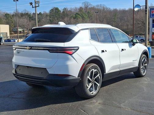 2026 Chevrolet Equinox EV LT 2