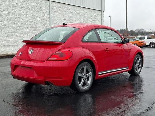 2012 Volkswagen Beetle 