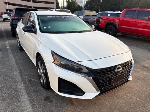 2025 Nissan Altima S