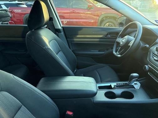 2025 Nissan Altima S