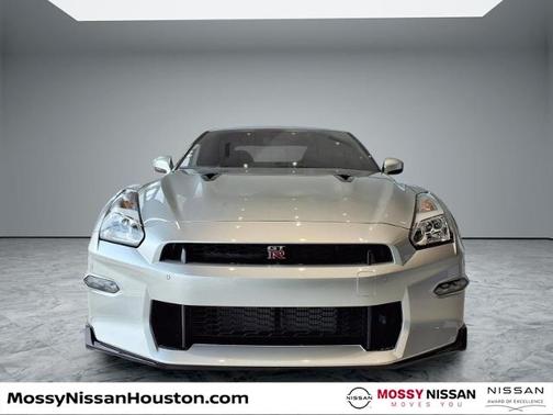 2024 Nissan GT-R Premium