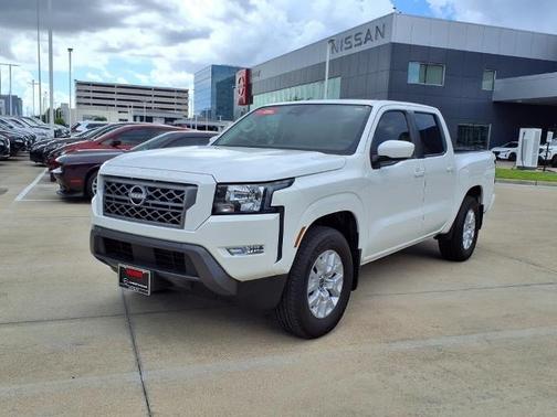 2024 Nissan Frontier SV