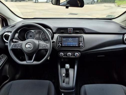 2024 Nissan Versa 1.6 S