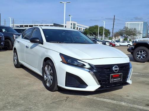 2025 Nissan Altima S