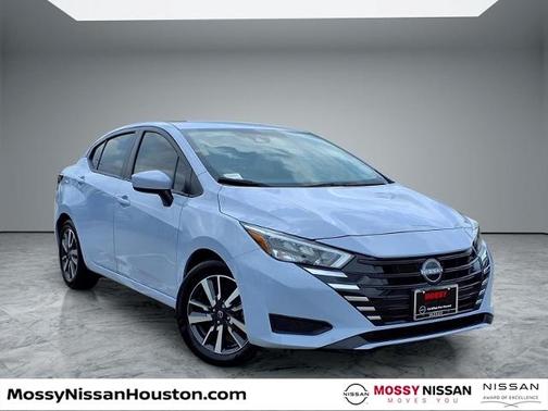 Gray Sky Pearl 2025 Nissan Versa 1.6 SV