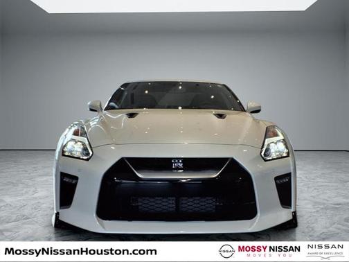 2023 Nissan GT-R Premium