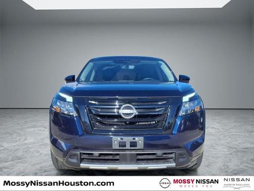 Deep Ocean Blue 2023 Nissan Pathfinder SL