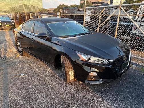 2021 Nissan Altima 2.0 SR