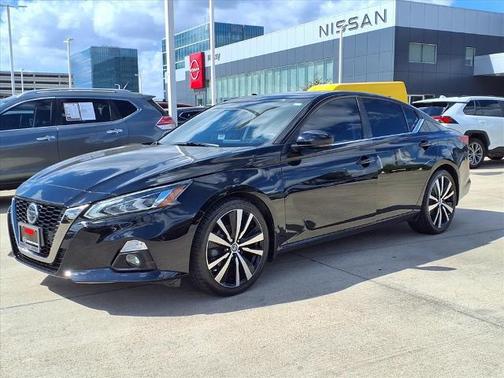 2021 Nissan Altima 2.0 SR