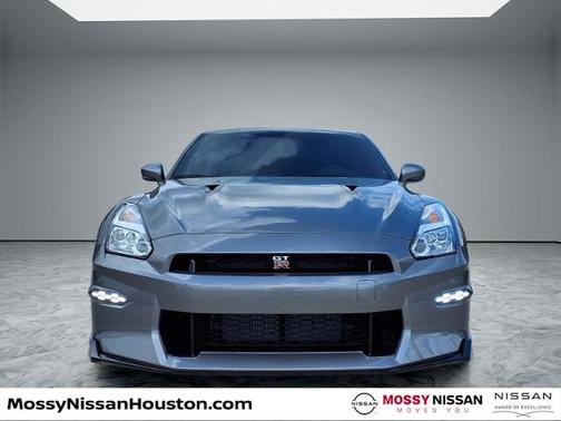 2024 Nissan GT-R T-spec