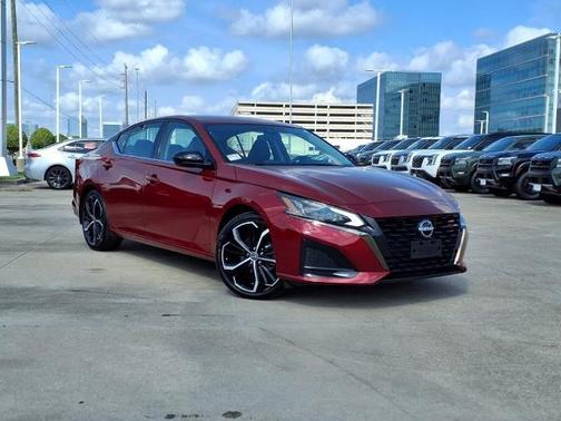 2024 Nissan Altima 2.5 SR