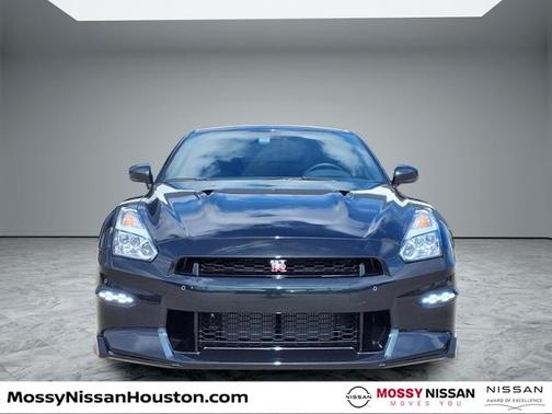 2024 Nissan GT-R T-spec