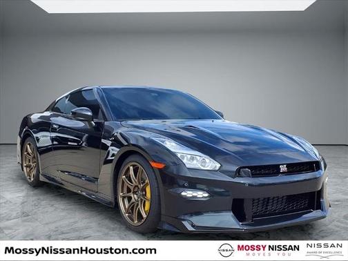 2024 Nissan GT-R T-spec