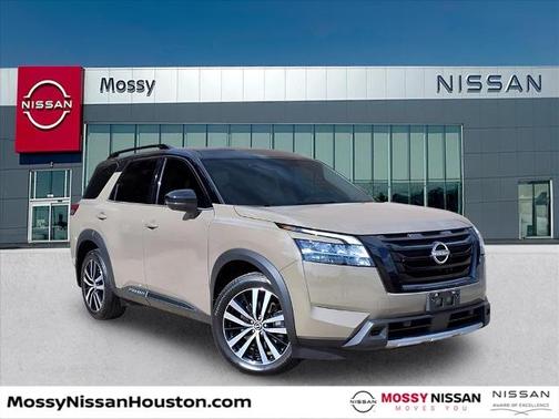 2024 Nissan Pathfinder Platinum