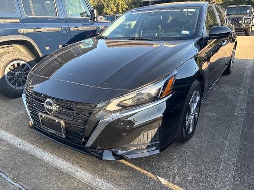 2025 Nissan Altima S