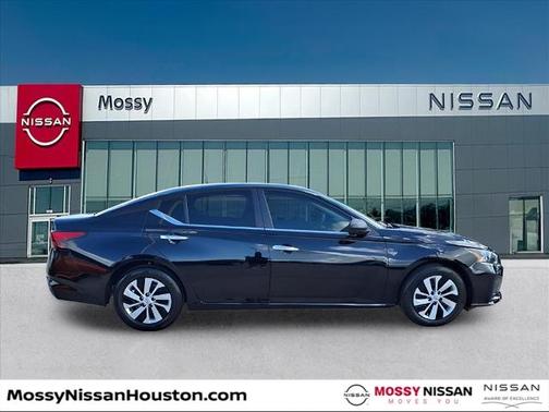 2025 Nissan Altima S