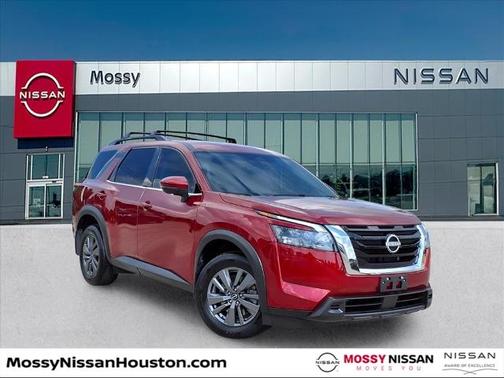 2024 Nissan Pathfinder SV