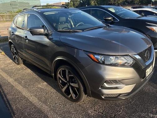 2022 Nissan Rogue Sport SL