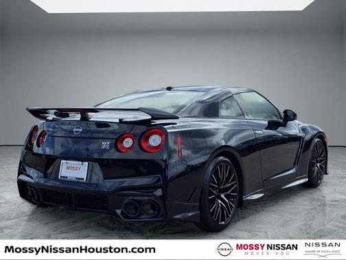 2024 Nissan GT-R Premium