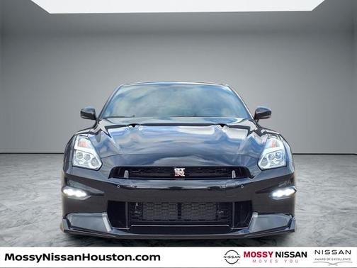 2024 Nissan GT-R Premium