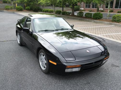 1989 Porsche 944 S2