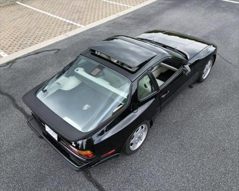 1989 Porsche 944 S2