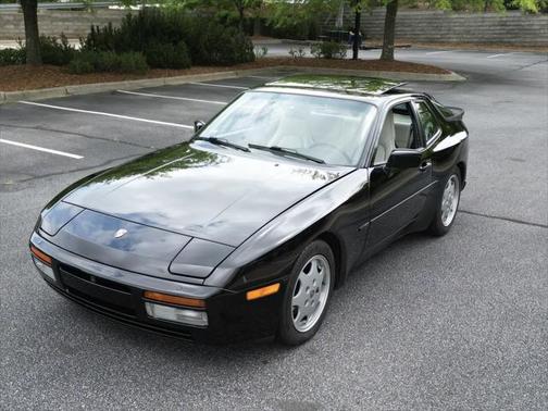 1989 Porsche 944 S2