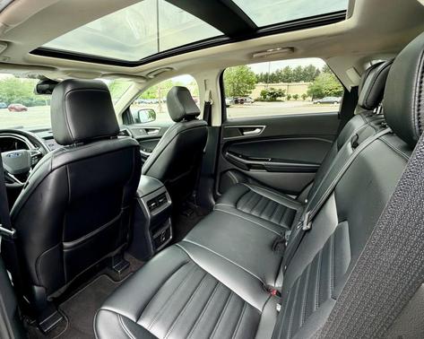 Iconic Silver Metallic 2020 Ford Edge SEL