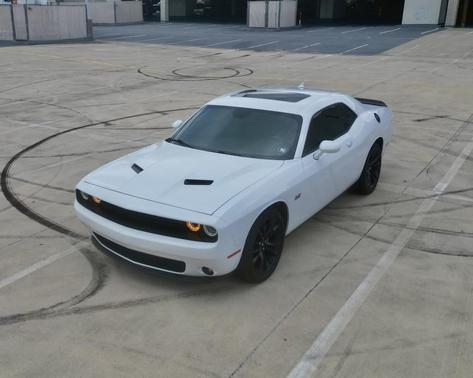 2017 Dodge Challenger R/T