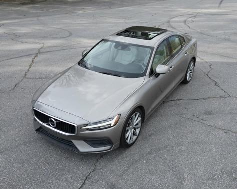 2019 Volvo S60 T5 Momentum