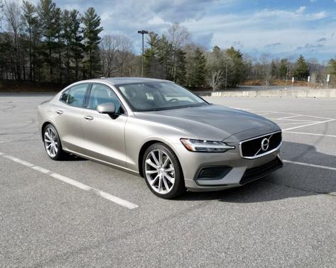 2019 Volvo S60 T5 Momentum