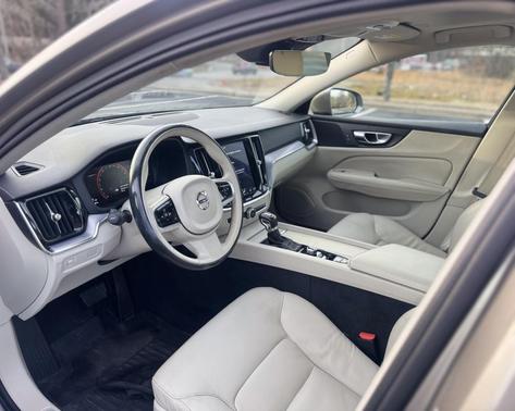 2019 Volvo S60 T5 Momentum