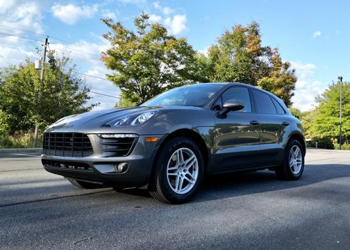 2018 Porsche Macan Base