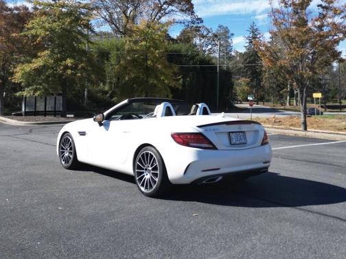 2018 Mercedes-Benz SLC 300 Base