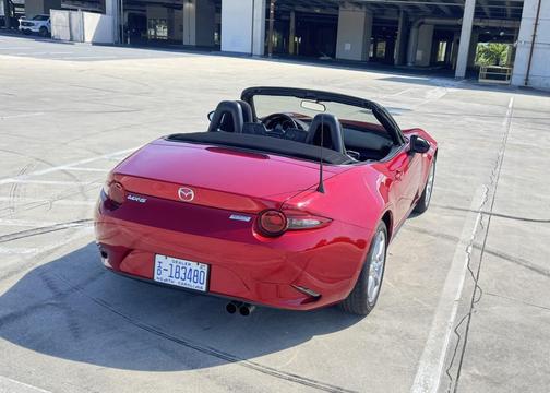 2016 Mazda MX-5 Miata Sport