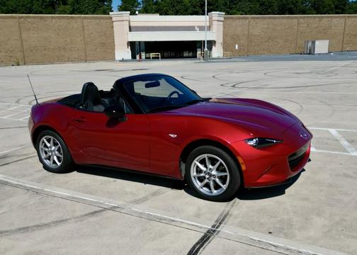 2016 Mazda MX-5 Miata Sport