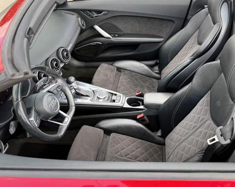 Tango Red Metallic/Black Roof 2018 Audi TT 2.0T