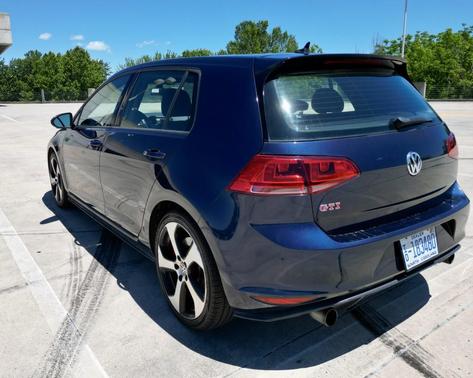 Night Blue Metallic 2017 Volkswagen Golf GTI 2.0T Autobahn 4-Door