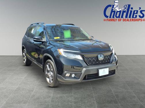 Crystal Black Pearl 2021 Honda Passport