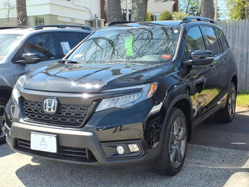Crystal Black Pearl 2021 Honda Passport